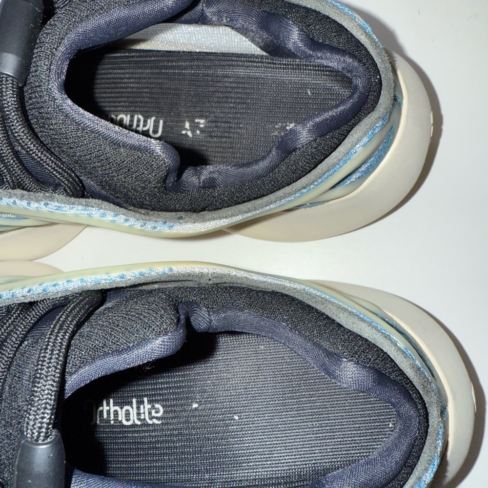 Adidas Yeezy 700 V3 Kyanite
